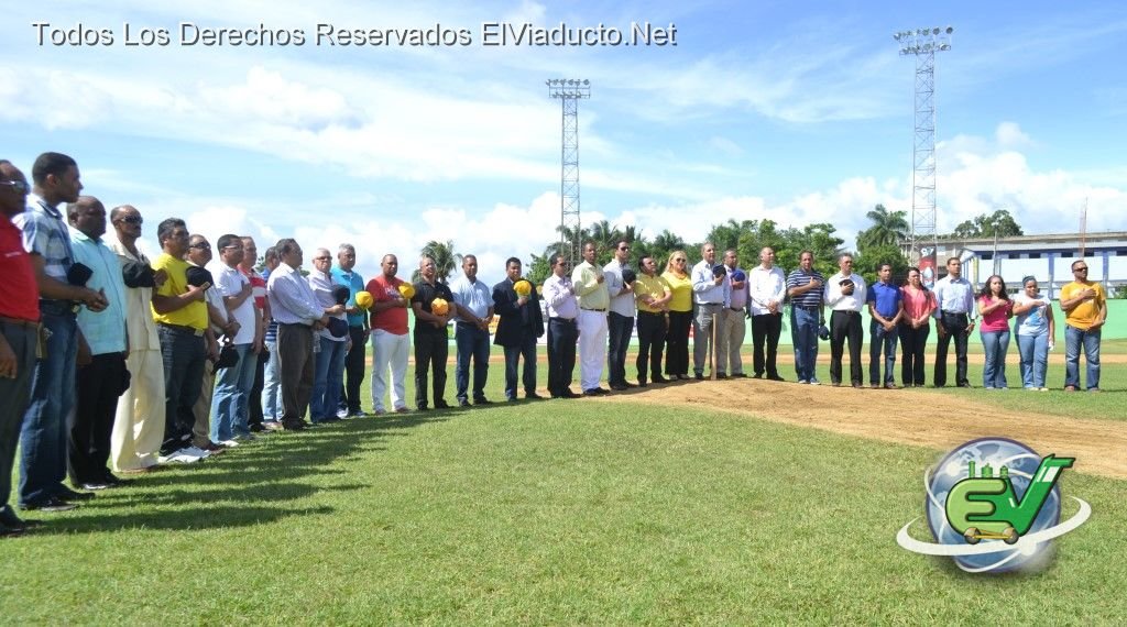Espectacular inauguración Liga Verano Dominicana 2013